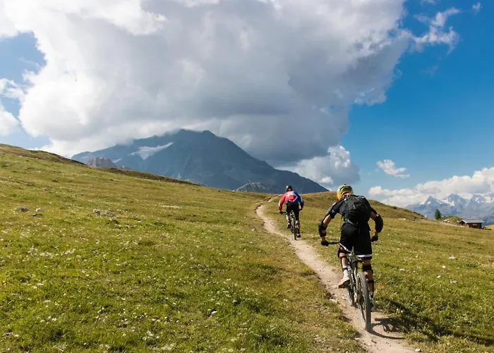 Dom wakacyjny Mira, Vue Exceptionnelle Confort Piscine, *