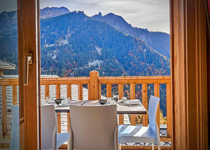 Mira, Vue Exceptionnelle Confort Piscine, La Plagne