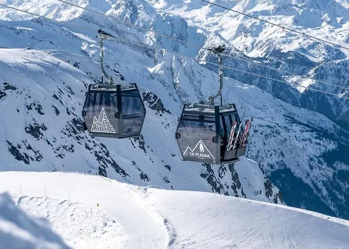 Holiday home Mira, Vue Exceptionnelle Confort Piscine, *